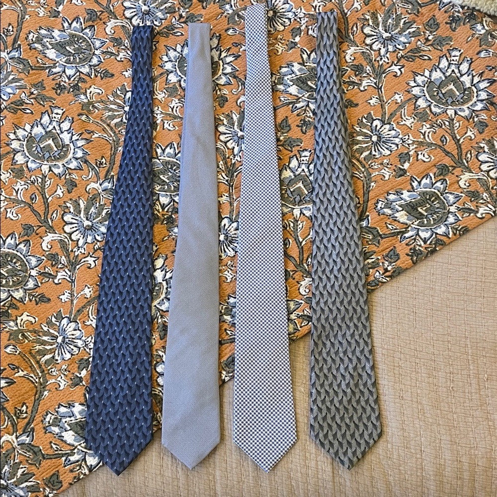 Elegant Blue and Gray Silk Ties Collection